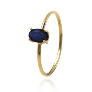 anillo oro amarillo con zafiro azul oval