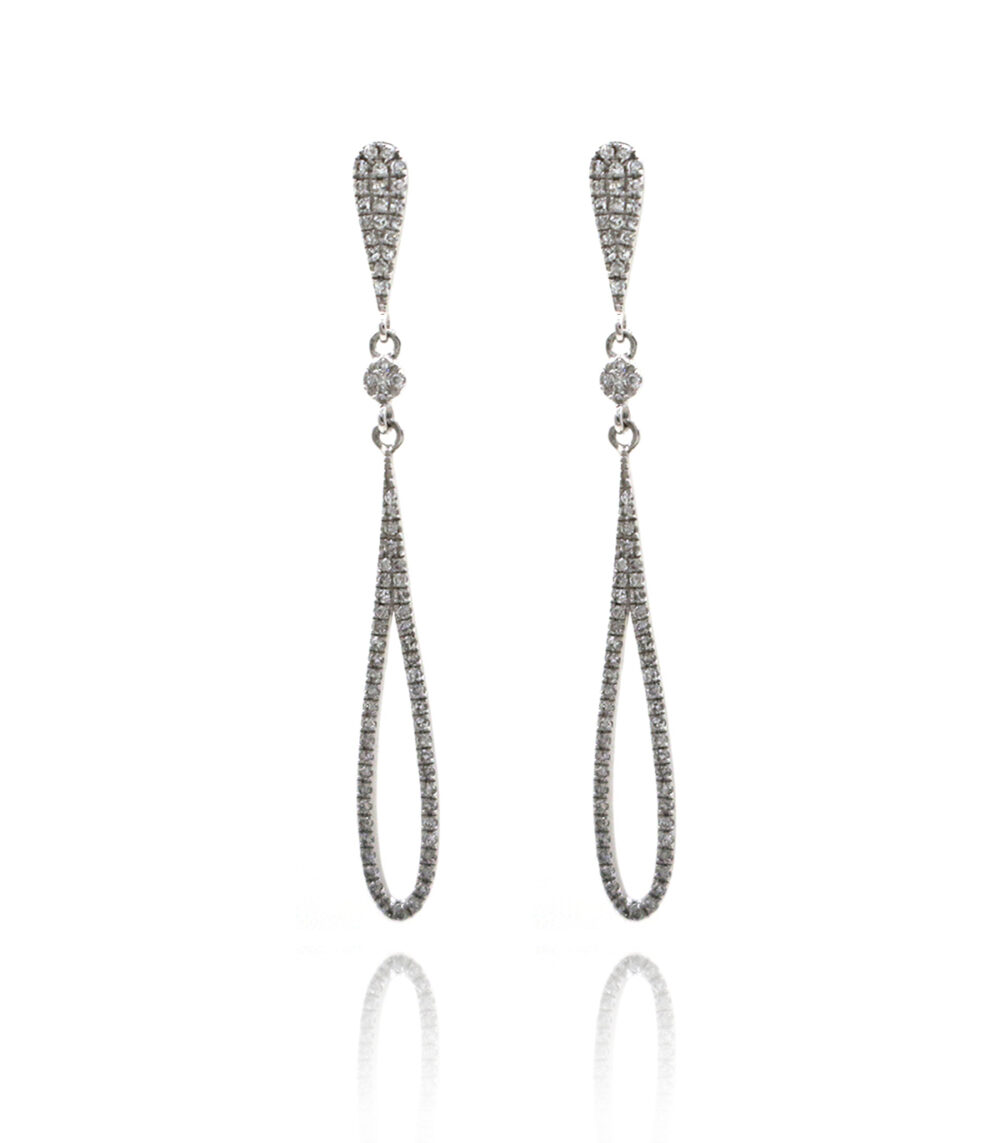 Pendientes Largos Lagrima con Diamantes