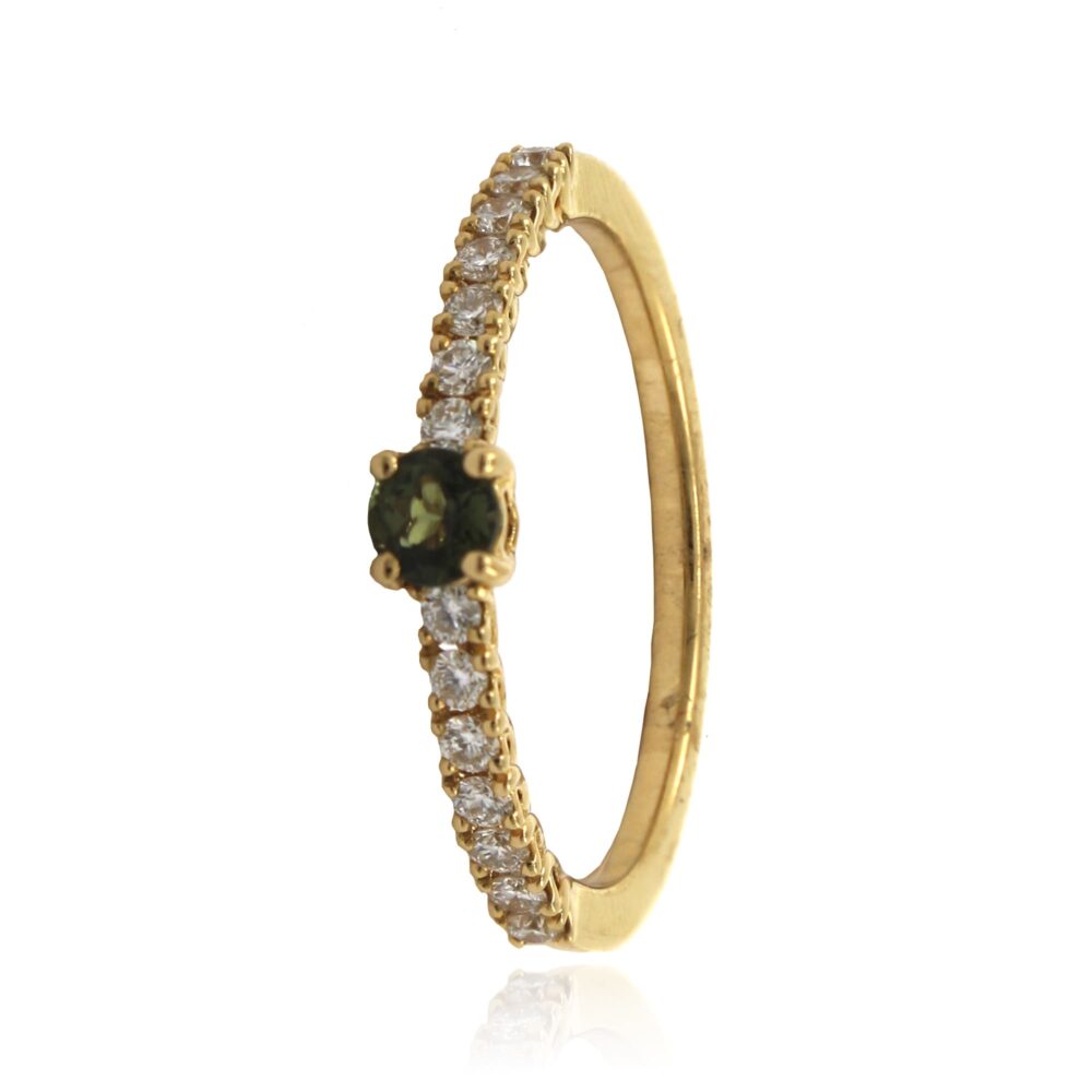 Anillo de Oro Amarillo con Diamantes Turmalina verde 0 024ct