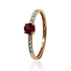 Anillo Oro Rosa Rubi 4 garras y Diamantes