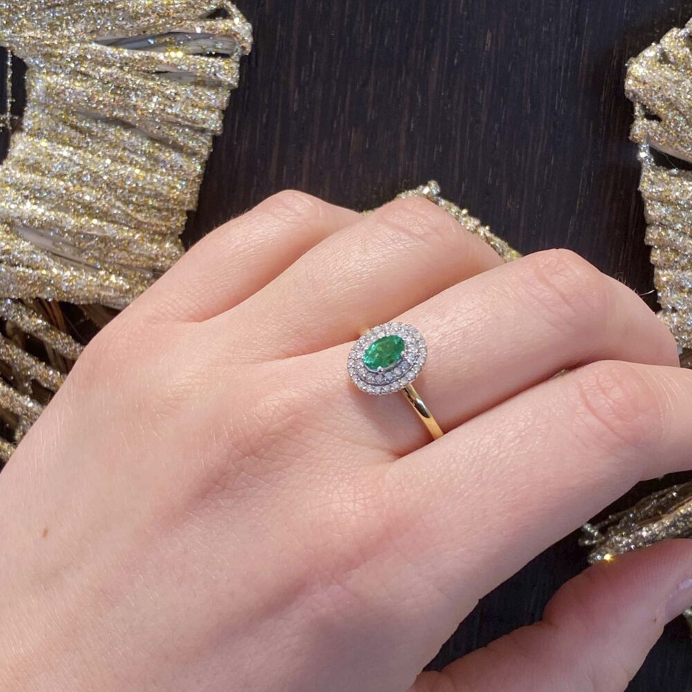 Anillo Oro Amarillo con Diamantes Esmeralda 0 21ct - Imagen 2