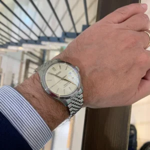 Reloj SEIKO Neo classic SRK047P1