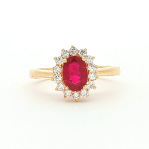 Anillo Rubí y 14 Diamantes 0.22 Ct.