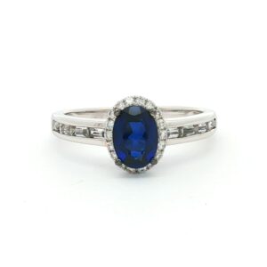 Anillo Rosetón Oro Blanco con Diamantes Zafiro