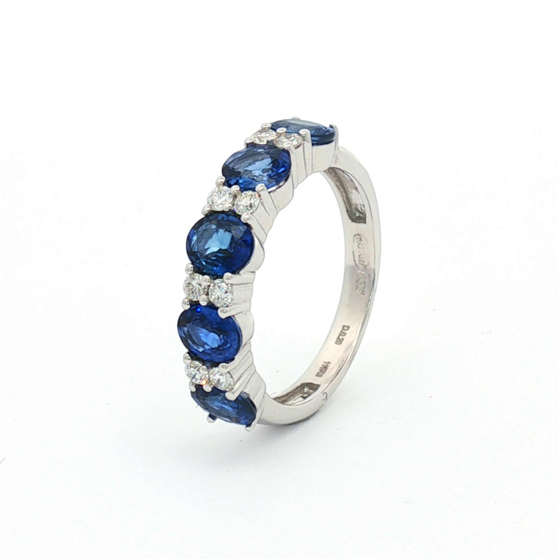 Anillo Media Alianza Diamantes y Zafiros