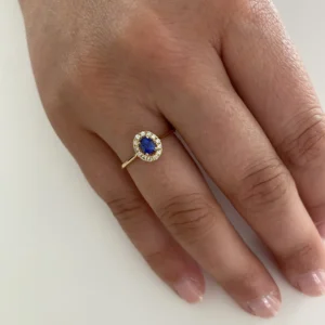 Anillo Rosetón Oro Amarillo con Diamantes Zafiro