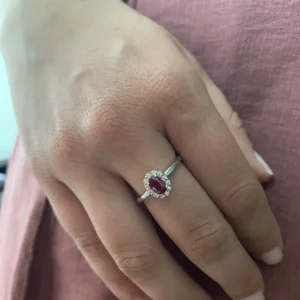 Anillo Rosetón Rubí y 12 Diamantes
