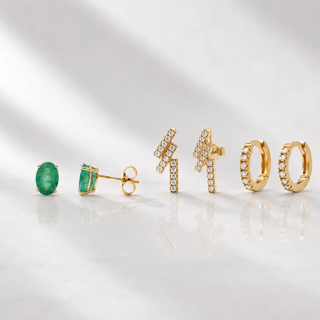 coleccion-de-pendientes-de-oro-con-esmeraldas-aros-con-circonitas-6916 Pendientes
