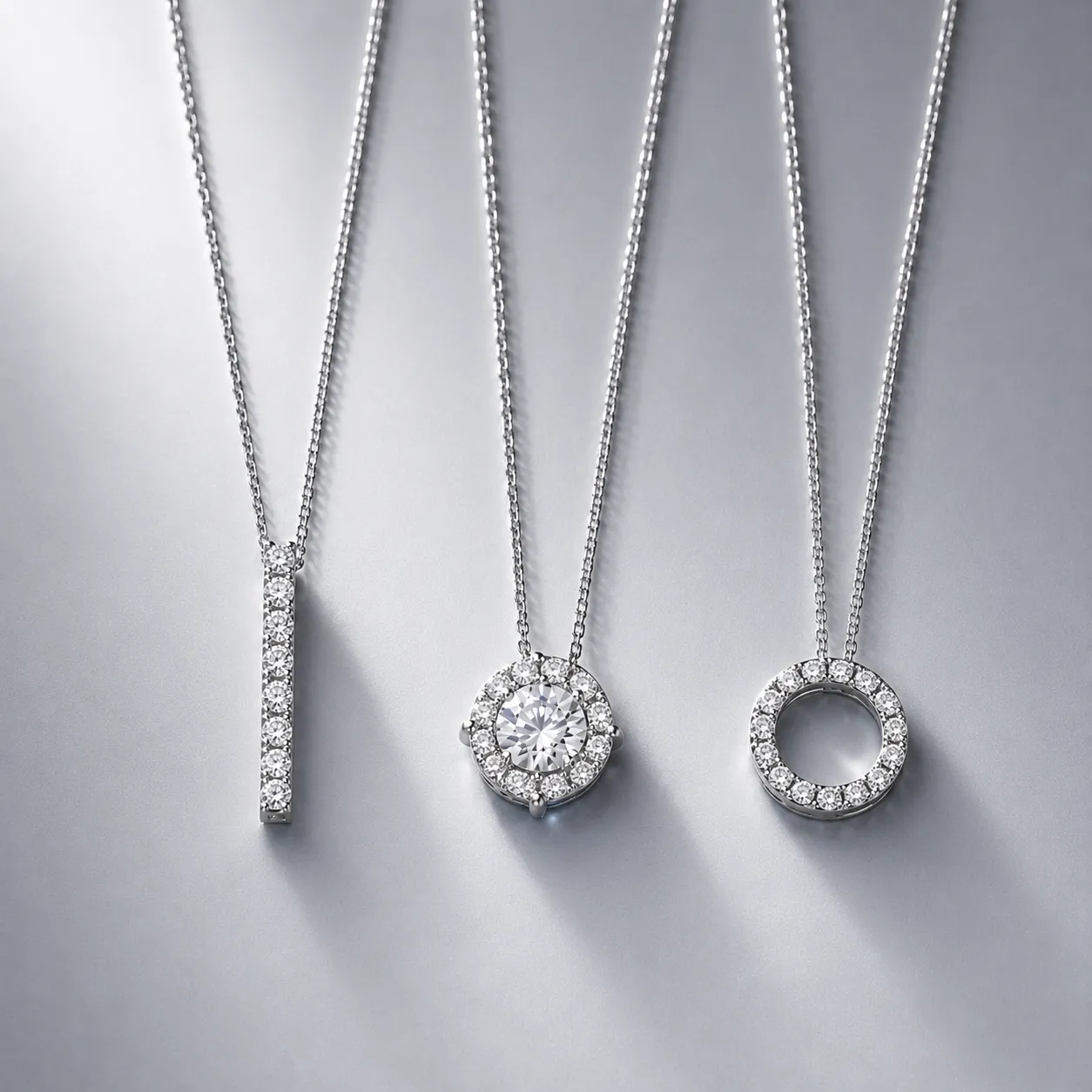 gargantillas-minimalistas-con-circonitas-y-oro-blanco-6990 Collares