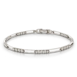Pulsera de oro blanco con eslabones rectangulares calados alternados con grupos de barritas engastadas con diamantes